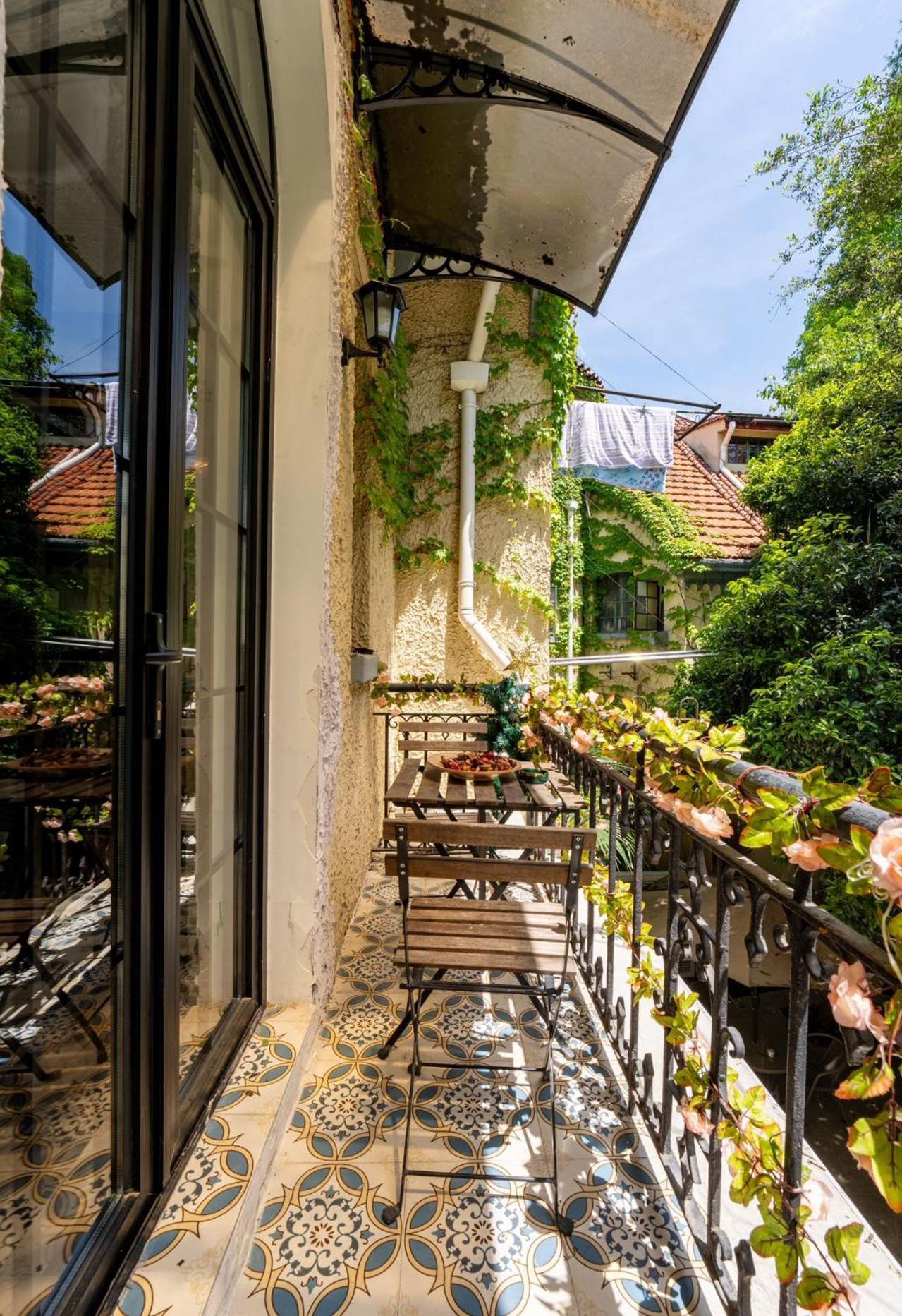 Shanghai Century Old House Downtown B&B Екстериор снимка